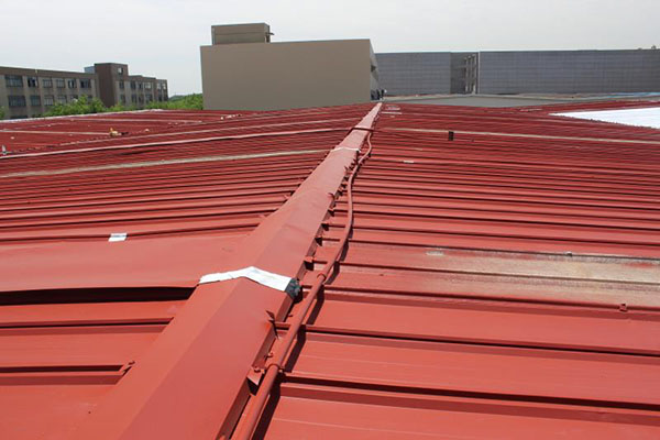 彩鋼瓦翻新的專用漆需要具備哪些特點？